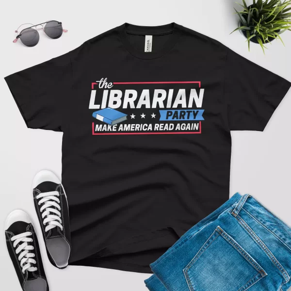 Trump quote for librarian party black shirt- make america read again t shirt
